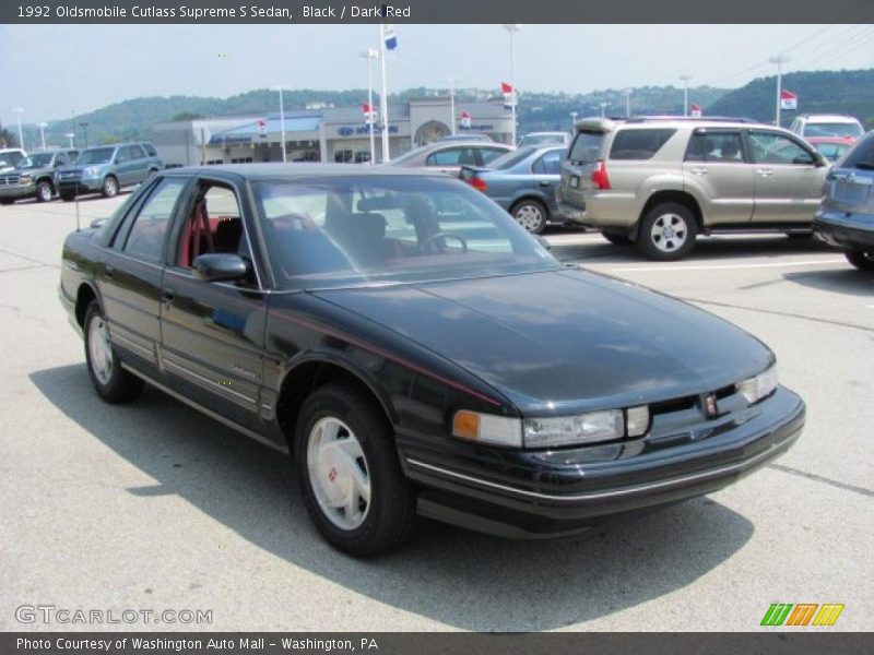 Black / Dark Red 1992 Oldsmobile Cutlass Supreme S Sedan