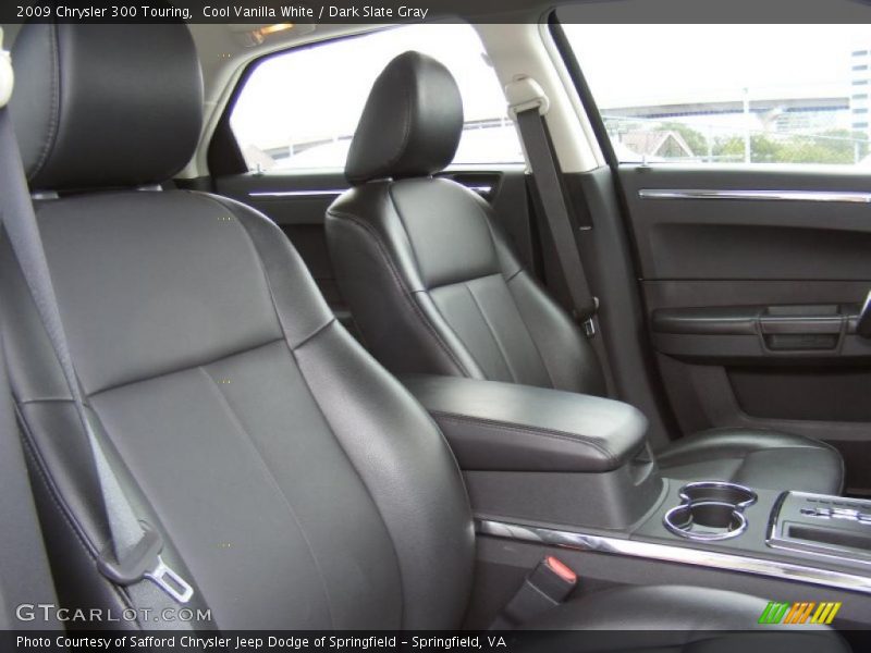 Cool Vanilla White / Dark Slate Gray 2009 Chrysler 300 Touring