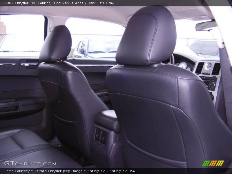 Cool Vanilla White / Dark Slate Gray 2009 Chrysler 300 Touring