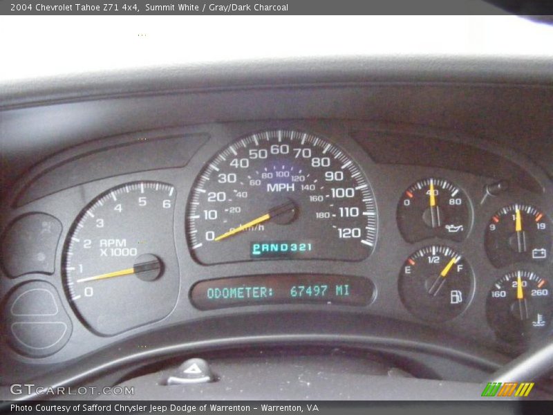 Summit White / Gray/Dark Charcoal 2004 Chevrolet Tahoe Z71 4x4