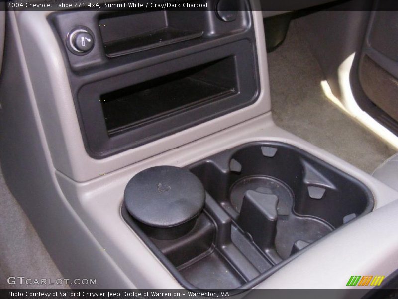 Summit White / Gray/Dark Charcoal 2004 Chevrolet Tahoe Z71 4x4