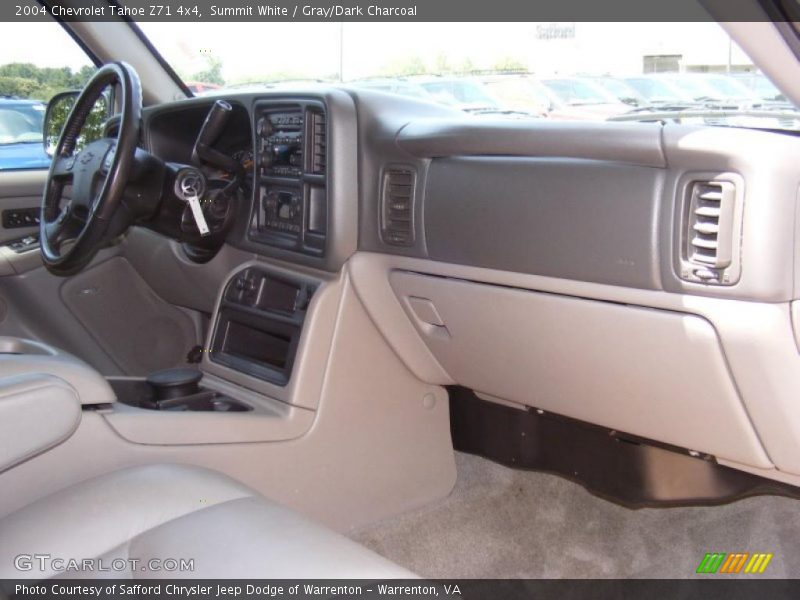 Summit White / Gray/Dark Charcoal 2004 Chevrolet Tahoe Z71 4x4
