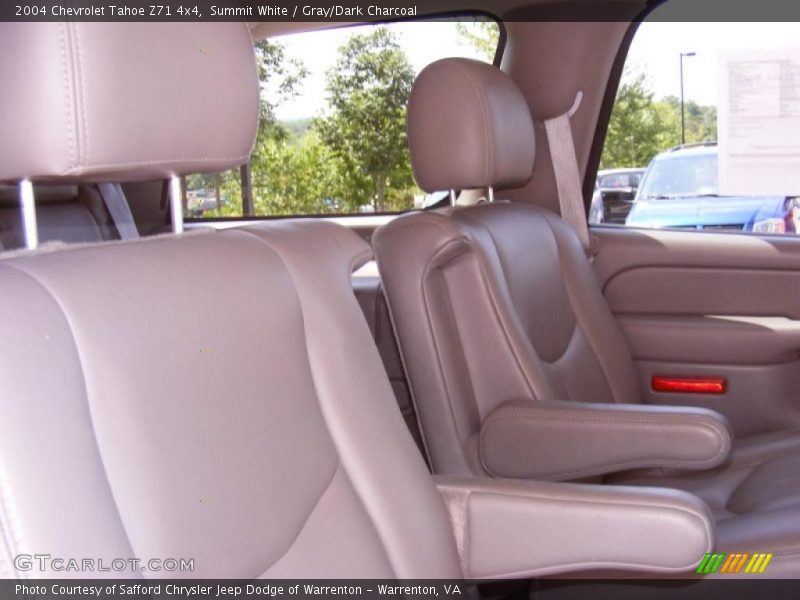 Summit White / Gray/Dark Charcoal 2004 Chevrolet Tahoe Z71 4x4