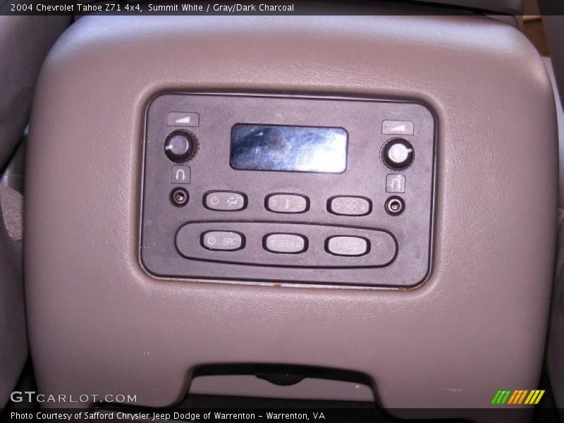 Summit White / Gray/Dark Charcoal 2004 Chevrolet Tahoe Z71 4x4