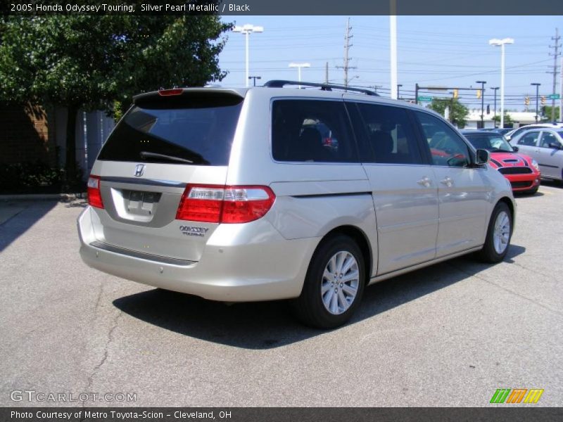 Silver Pearl Metallic / Black 2005 Honda Odyssey Touring