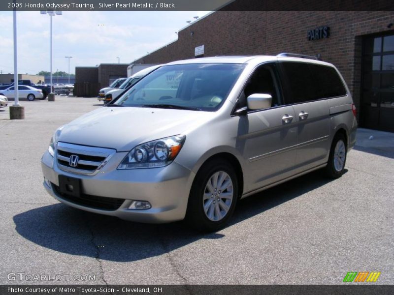 Silver Pearl Metallic / Black 2005 Honda Odyssey Touring