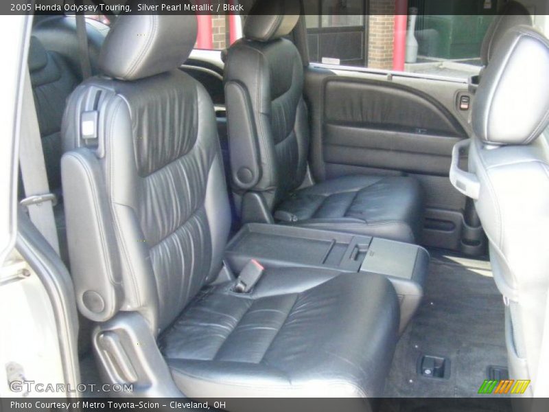 Silver Pearl Metallic / Black 2005 Honda Odyssey Touring