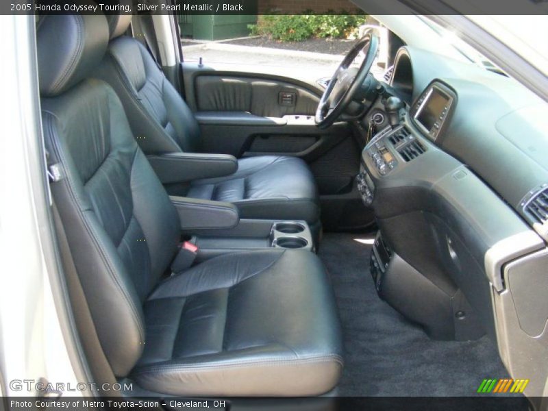 Silver Pearl Metallic / Black 2005 Honda Odyssey Touring
