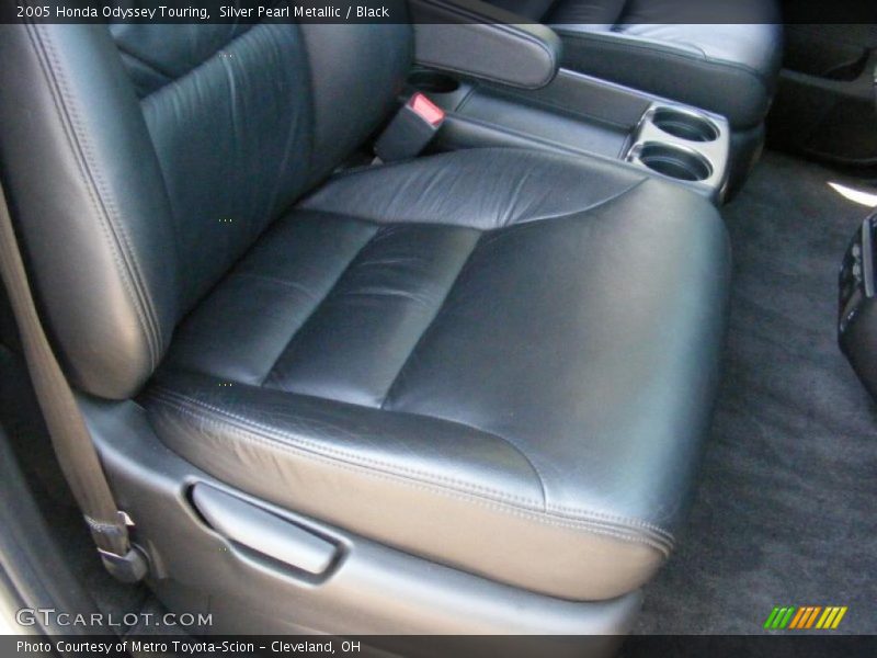 Silver Pearl Metallic / Black 2005 Honda Odyssey Touring
