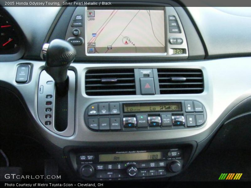 Silver Pearl Metallic / Black 2005 Honda Odyssey Touring