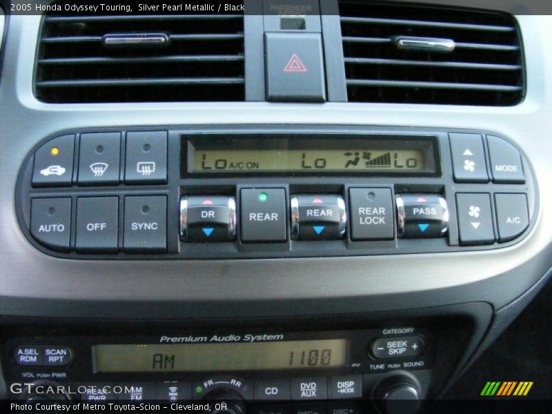 Silver Pearl Metallic / Black 2005 Honda Odyssey Touring