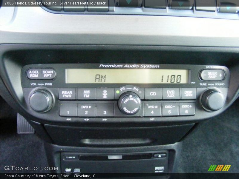 Silver Pearl Metallic / Black 2005 Honda Odyssey Touring