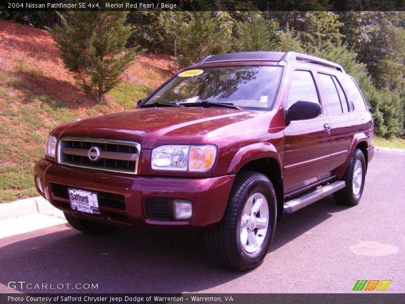 Merlot Red Pearl / Beige 2004 Nissan Pathfinder SE 4x4
