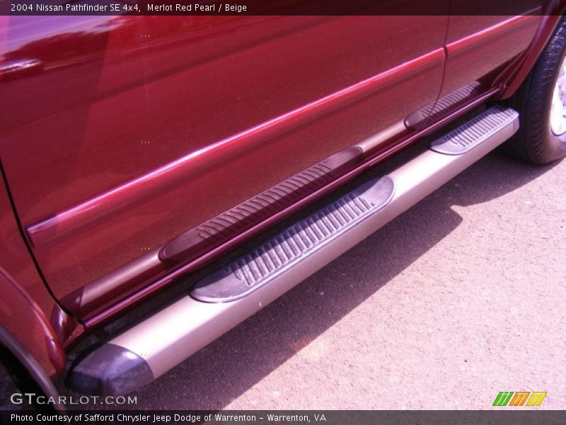Merlot Red Pearl / Beige 2004 Nissan Pathfinder SE 4x4
