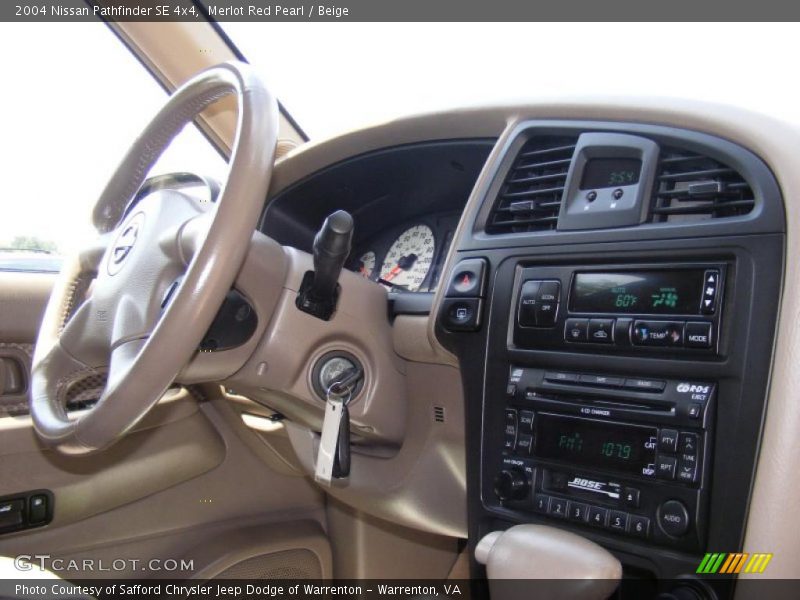 Merlot Red Pearl / Beige 2004 Nissan Pathfinder SE 4x4