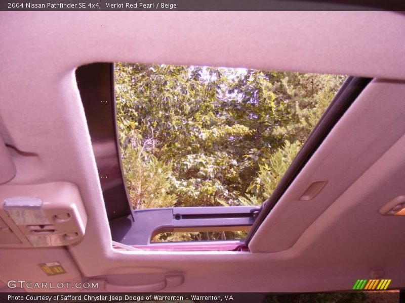 Merlot Red Pearl / Beige 2004 Nissan Pathfinder SE 4x4