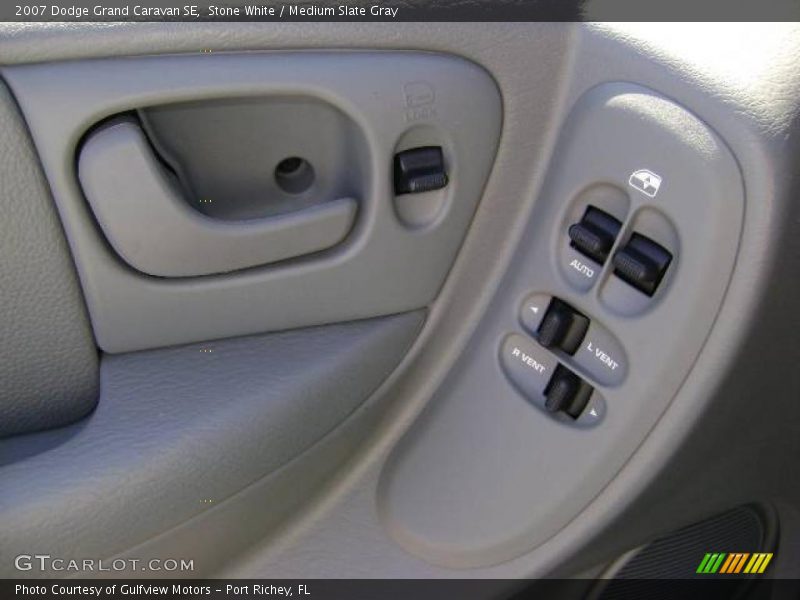 Stone White / Medium Slate Gray 2007 Dodge Grand Caravan SE