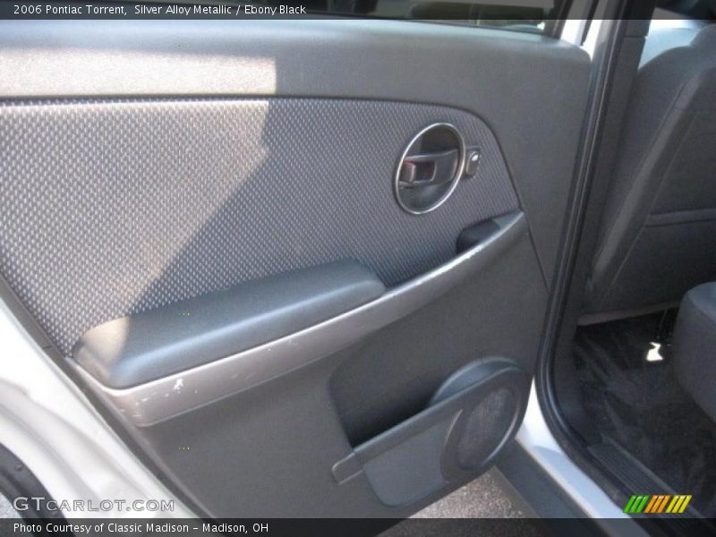 Silver Alloy Metallic / Ebony Black 2006 Pontiac Torrent