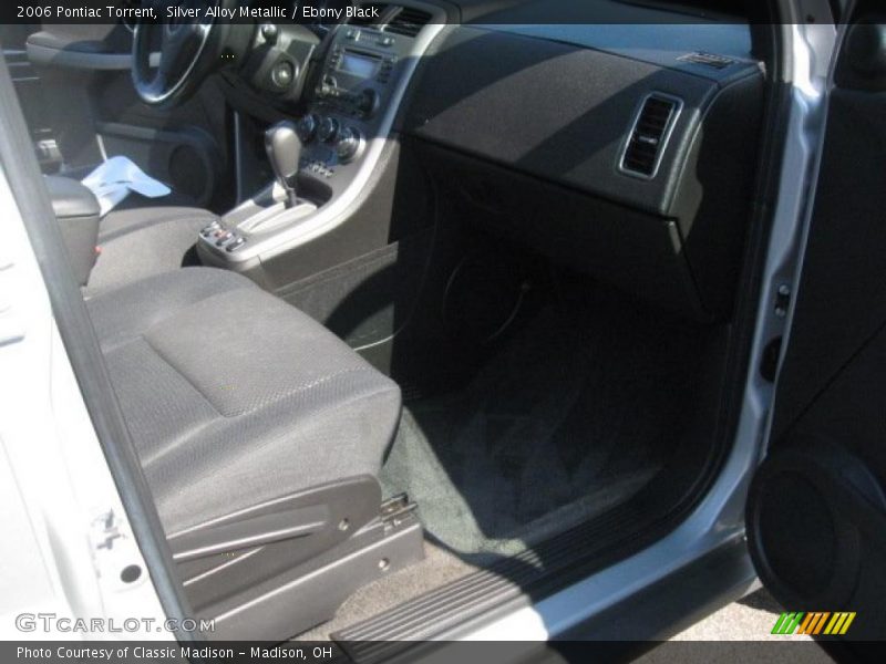 Silver Alloy Metallic / Ebony Black 2006 Pontiac Torrent