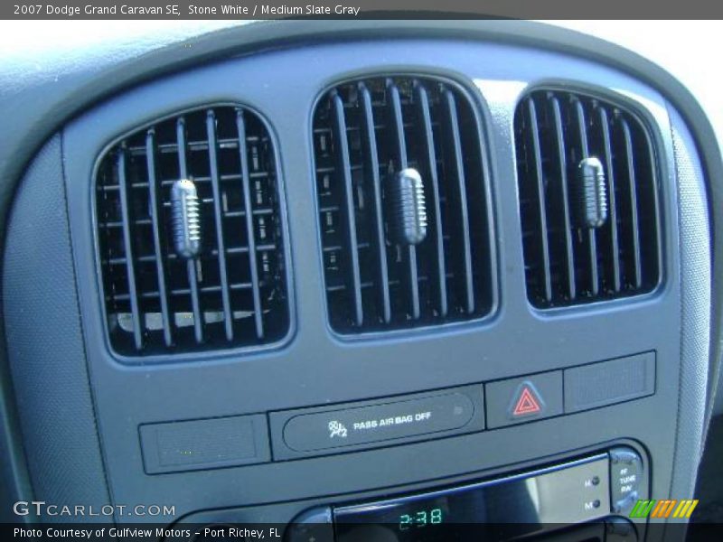 Stone White / Medium Slate Gray 2007 Dodge Grand Caravan SE