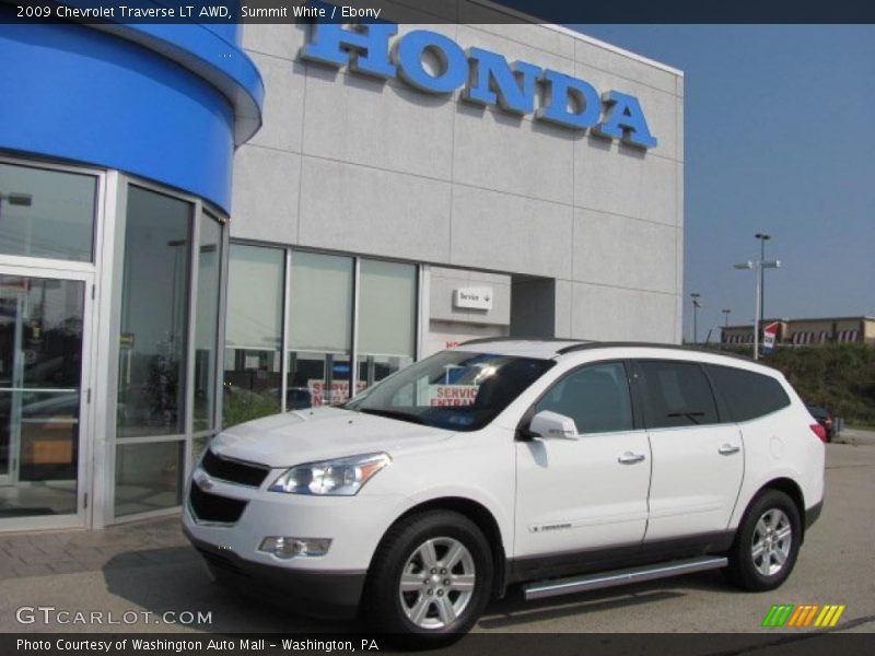 Summit White / Ebony 2009 Chevrolet Traverse LT AWD