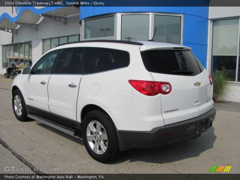 Summit White / Ebony 2009 Chevrolet Traverse LT AWD