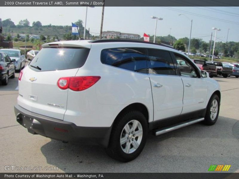 Summit White / Ebony 2009 Chevrolet Traverse LT AWD
