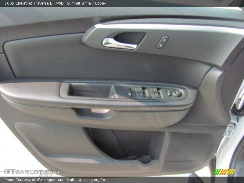 Summit White / Ebony 2009 Chevrolet Traverse LT AWD
