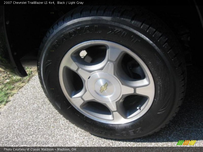 Black / Light Gray 2007 Chevrolet TrailBlazer LS 4x4