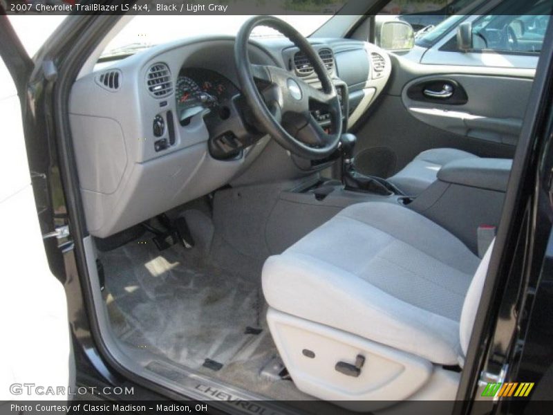 Black / Light Gray 2007 Chevrolet TrailBlazer LS 4x4