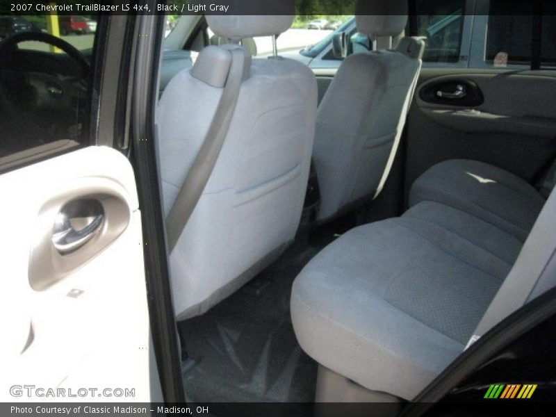 Black / Light Gray 2007 Chevrolet TrailBlazer LS 4x4
