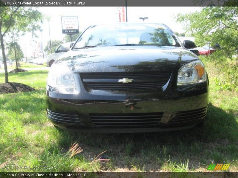Black / Gray 2006 Chevrolet Cobalt LS Sedan