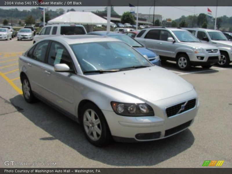 Silver Metallic / Off Black 2004 Volvo S40 T5