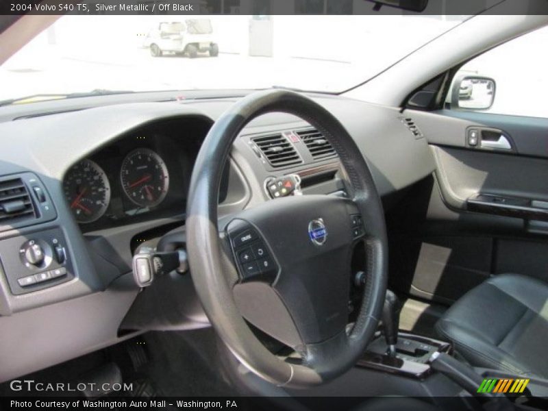 Silver Metallic / Off Black 2004 Volvo S40 T5