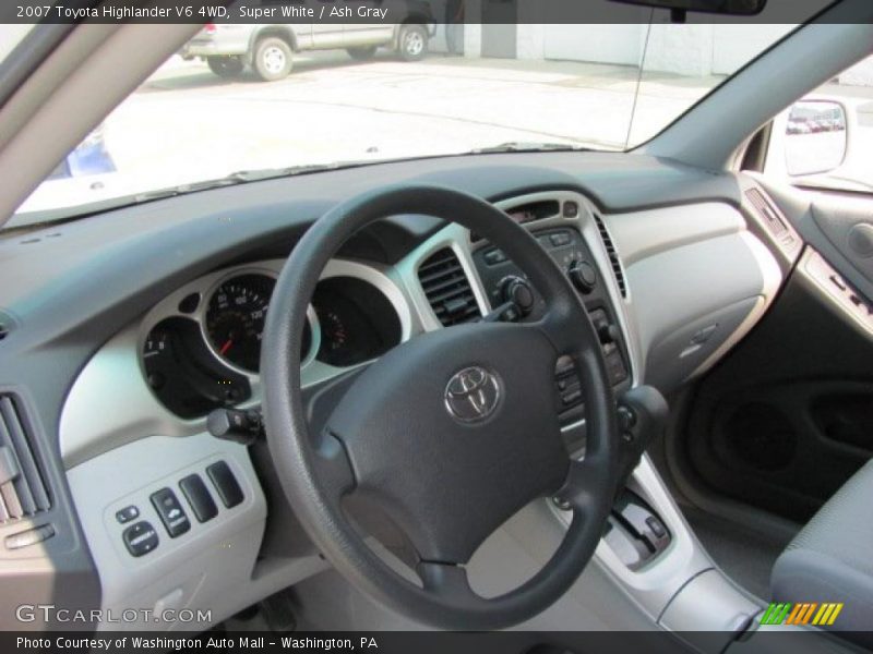 Super White / Ash Gray 2007 Toyota Highlander V6 4WD