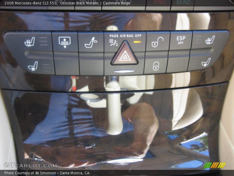 Obsidian Black Metallic / Cashmere Beige 2008 Mercedes-Benz CLS 550