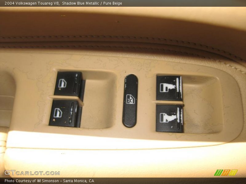 Shadow Blue Metallic / Pure Beige 2004 Volkswagen Touareg V8