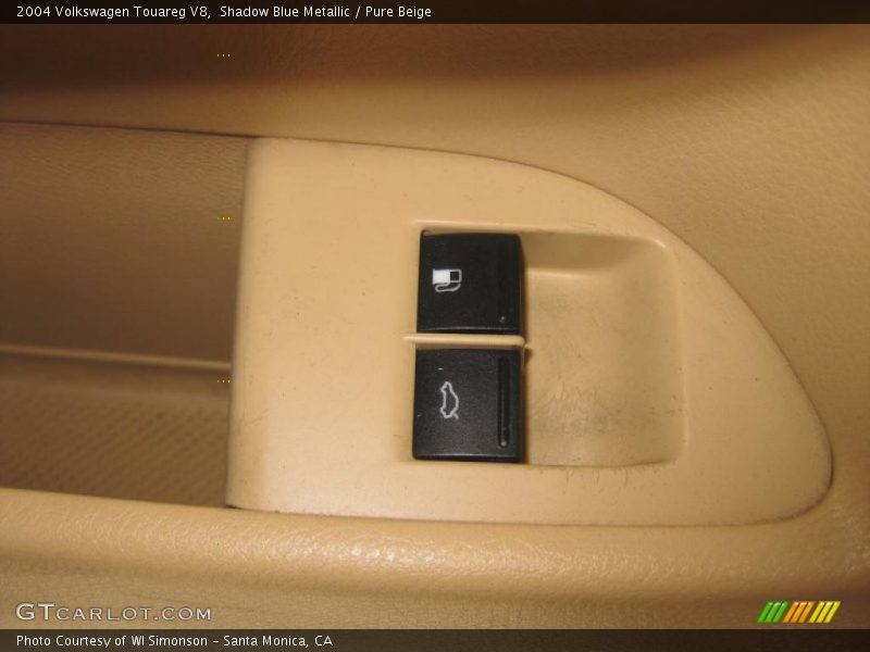 Shadow Blue Metallic / Pure Beige 2004 Volkswagen Touareg V8