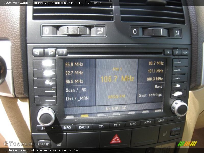 Shadow Blue Metallic / Pure Beige 2004 Volkswagen Touareg V8