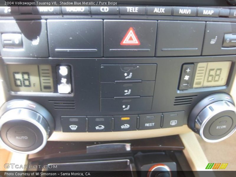 Shadow Blue Metallic / Pure Beige 2004 Volkswagen Touareg V8
