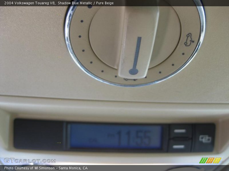 Shadow Blue Metallic / Pure Beige 2004 Volkswagen Touareg V8