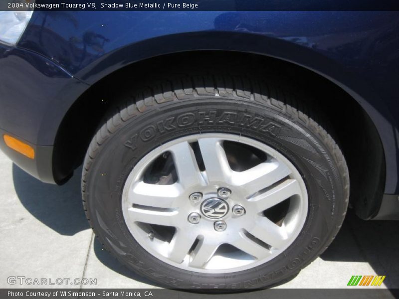 Shadow Blue Metallic / Pure Beige 2004 Volkswagen Touareg V8