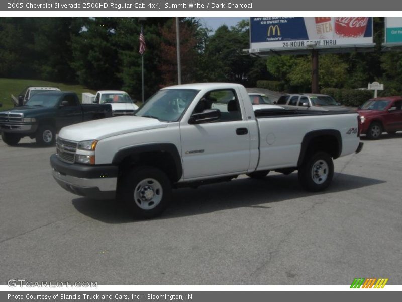 Summit White / Dark Charcoal 2005 Chevrolet Silverado 2500HD Regular Cab 4x4