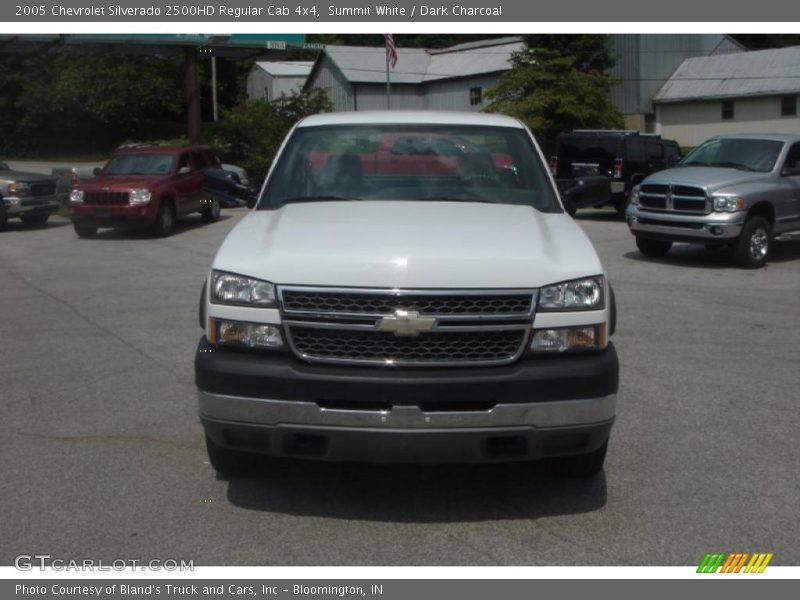 Summit White / Dark Charcoal 2005 Chevrolet Silverado 2500HD Regular Cab 4x4