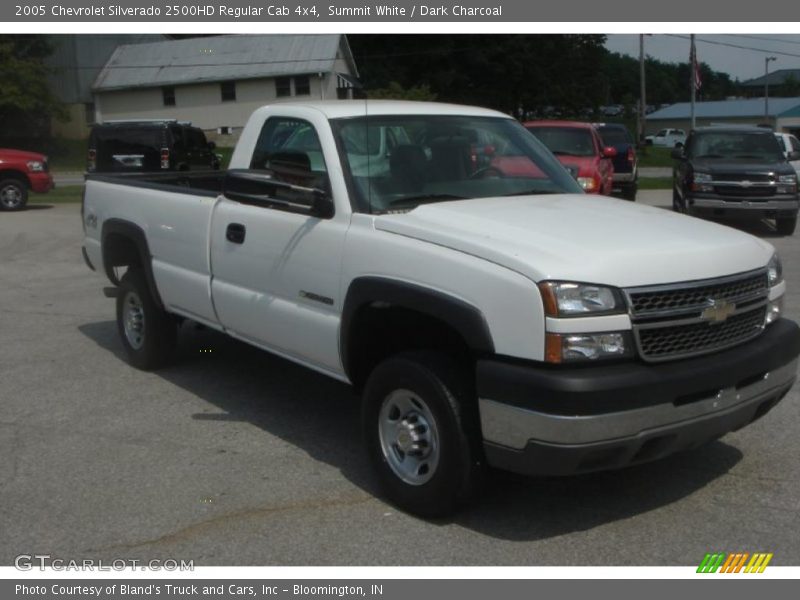 Summit White / Dark Charcoal 2005 Chevrolet Silverado 2500HD Regular Cab 4x4