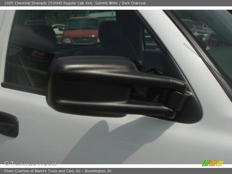 Summit White / Dark Charcoal 2005 Chevrolet Silverado 2500HD Regular Cab 4x4