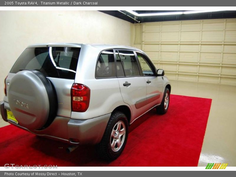 Titanium Metallic / Dark Charcoal 2005 Toyota RAV4