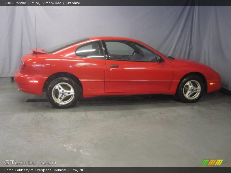 Victory Red / Graphite 2003 Pontiac Sunfire