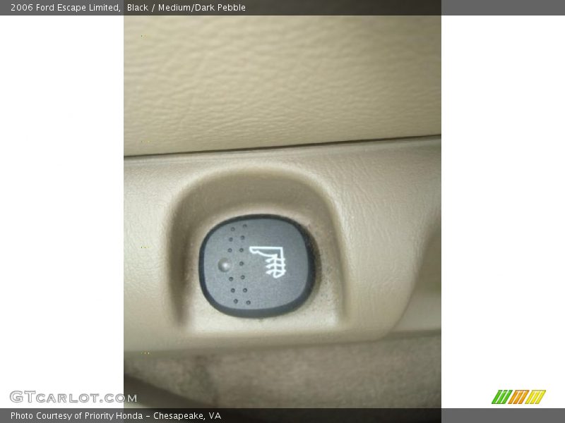 Black / Medium/Dark Pebble 2006 Ford Escape Limited