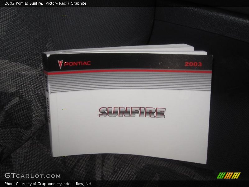 Victory Red / Graphite 2003 Pontiac Sunfire